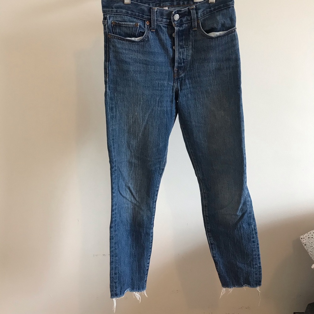 Levi’s cropped jeans